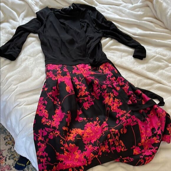 RARE NWT Diane von Furstenberg Black and pink silk combo Floral Wrap Dress - Picture 1 of 11